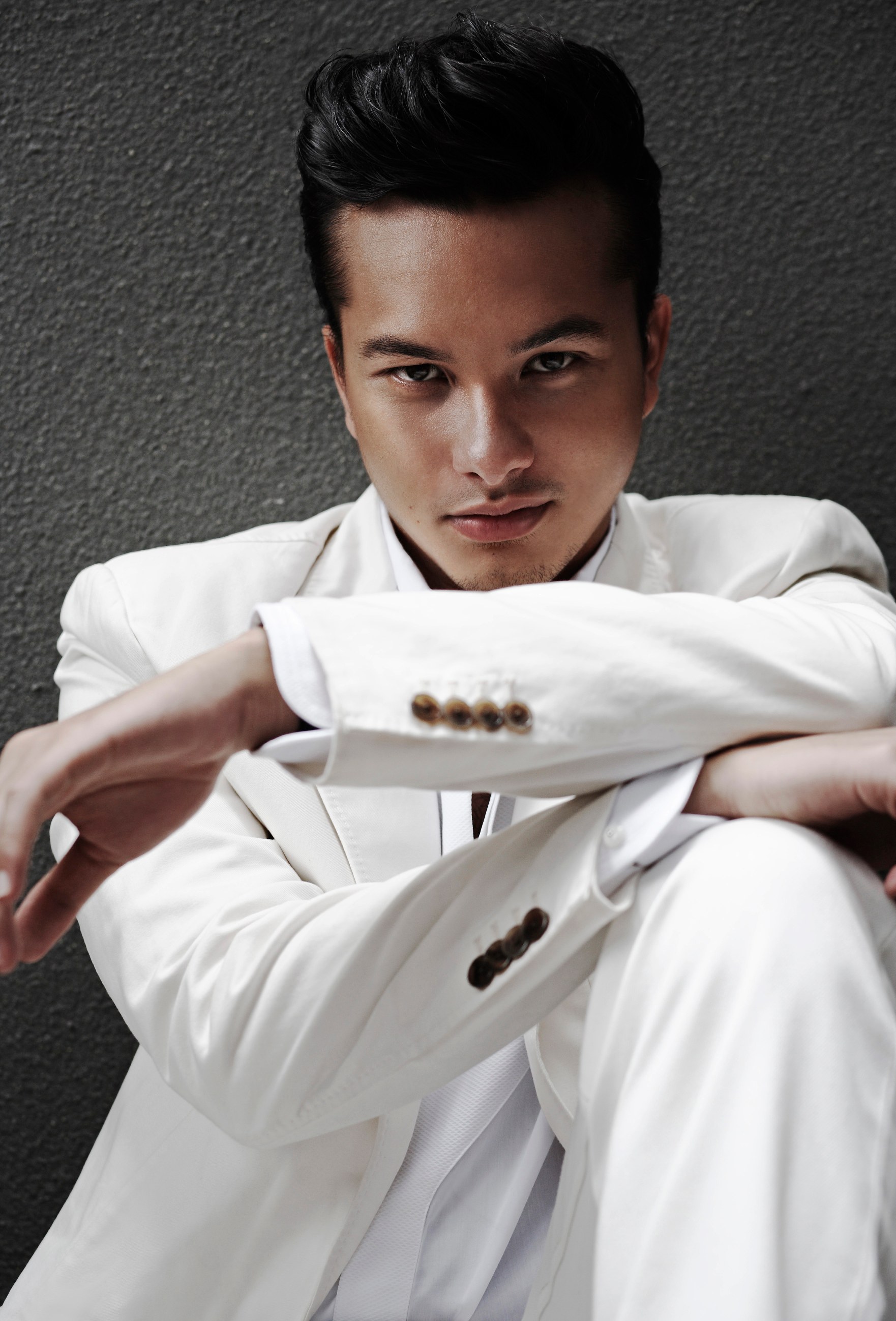 nicholas_WHITESUIT_3 1